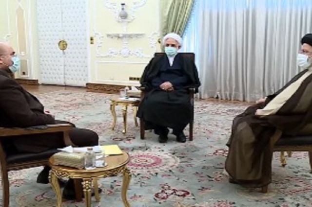 تاکید سران قوا بر هماهنگی اقدامات اجرایی برای حل مشکلات اقتصادی
