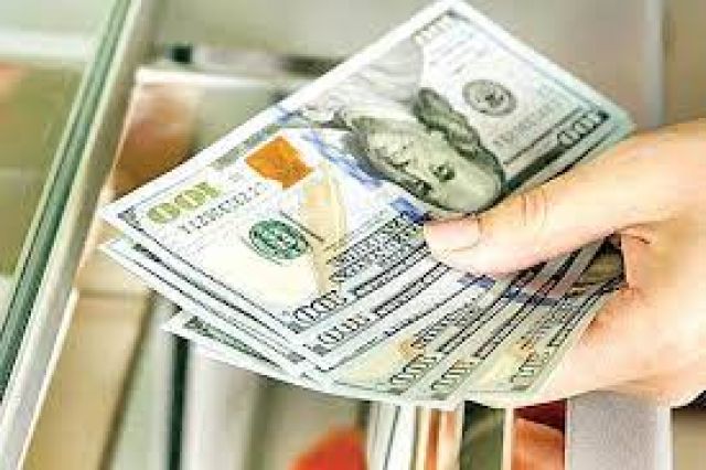 بازار متشکل ارزی و صرافی‌ های مجاز فردا باز هستند 