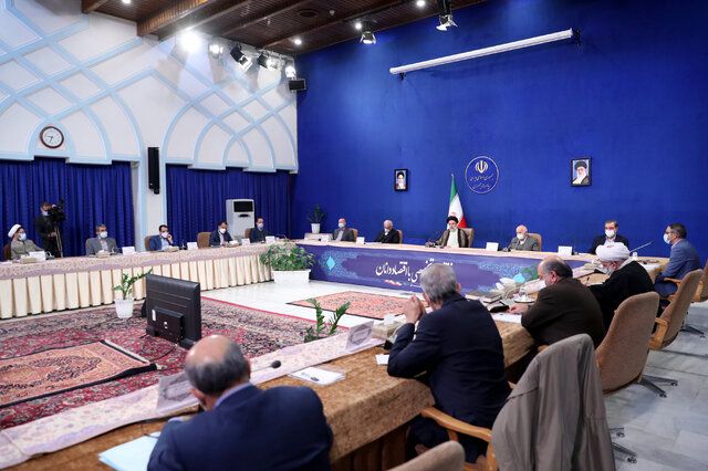 چهار پرسش رئیس جمهور از اقتصاددانان