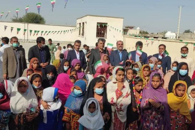 افتتاح مدرسه امید تجارت در روستای "بمباسری"چابهار