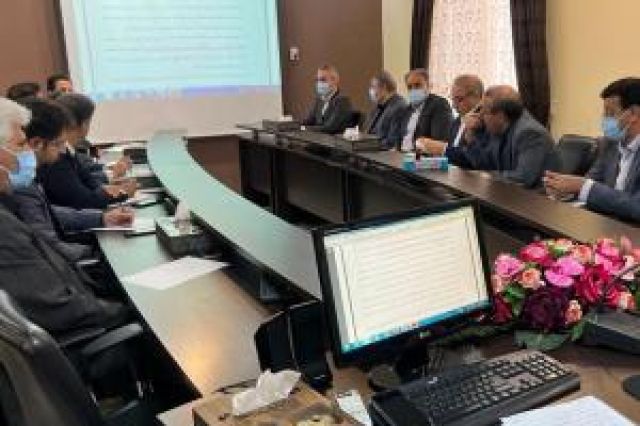 در گردهمایی روسای شعب استانی بانک ایران زمین مطرح شد: جدیت در کار عامل رشد و موفقیت است