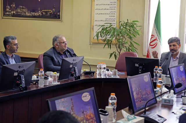 بازدید مدیر عامل شستا از پالایشگاه روغن‌ سازی ایرانول