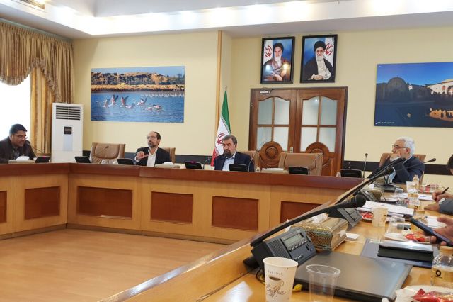 معاون اقتصادی رئیس جمهور: مفاد بسته حمایتی بهمن ۱۴۰۰ از بورس، استمرار پیدا کند