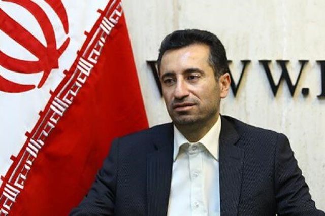 عضو کمیسیون اقتصادی مجلس: عرضه در بورس، قیمت خودرو را واقعی کرد