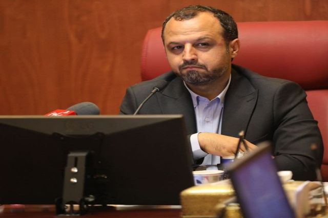 خاندوزی: شرکت‌های خصوصی سازی شده را بعد از واگذاری رها نمی‌کنیم