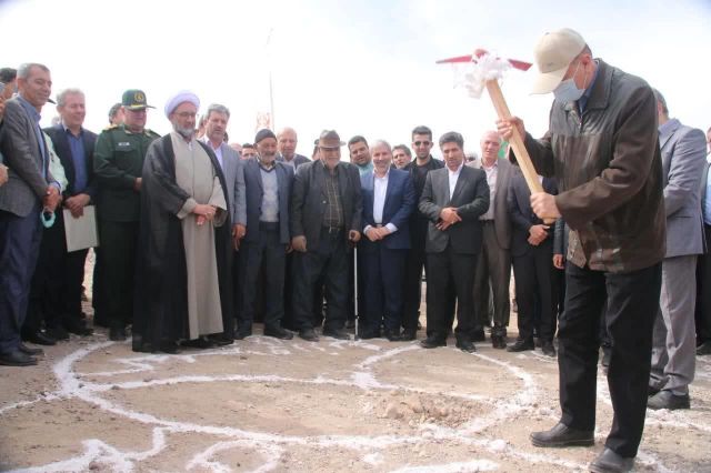 مدیرعامل «فملی» : برای اجرایی شدن طرح‌های توسعه آذربایجان شرقی هم‌قسم شدیم