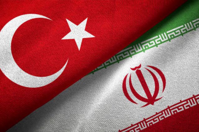 واکنش به مقایسه ایران و اسرائیل از سوی فیدان/ چگونه به چنین مقایسه عجیبی رسیدید/ تحلیل‌های خود را با واقعیت منطبق کنید