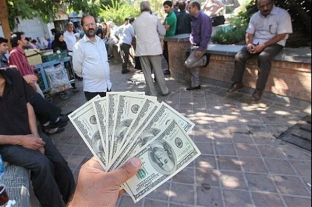 پلیس: خرید و فروش ارز در خیابان جرم است