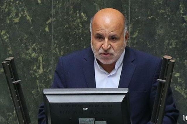 نماینده مجلس: جذب نقدینگی سرگردان به بازار سرمایه راهکار تقویت اقتصاد داخلی است