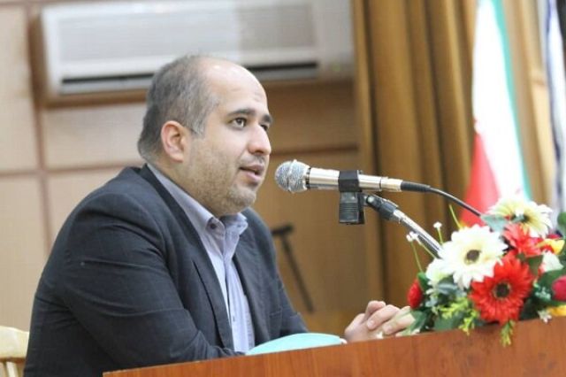 سخنگوی کمیسیون اصل ۹۰ مجلس: برنامه دولت برای حذف ارز ترجیحی در سال آینده عملیاتی و دقیق نبود