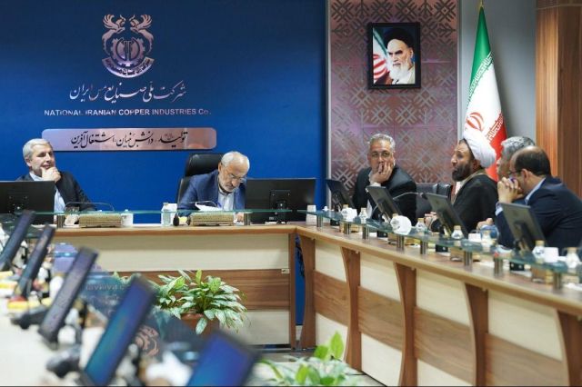 مدیرعامل شرکت مس در دیدار با مجمع نمایندگان استان کرمان: برنامه‌ریزی برای تولید 600 هزار تن کاتد در استان کرمان