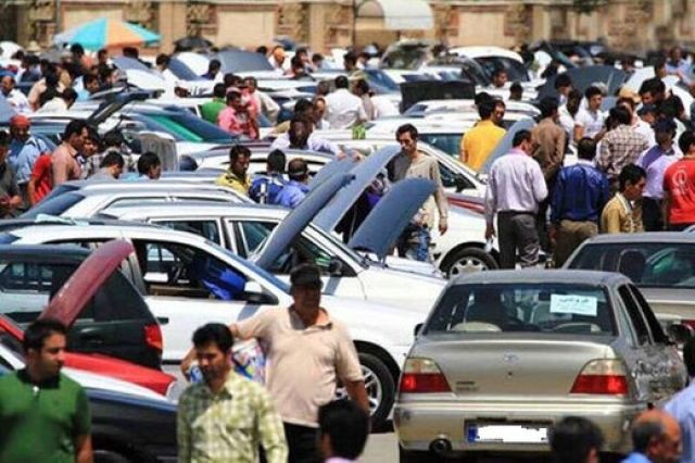 دنا؛ ۶۰۵ میلیون تومان/ ترمز قیمت خودرو کشیده شد