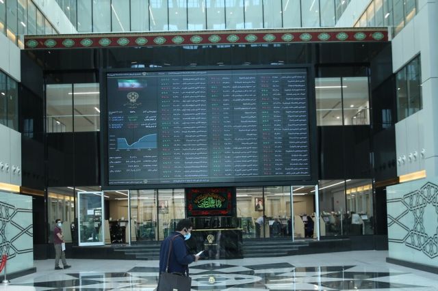 احتمال واریز ۱۵۰ میلیون دلار به صندوق تثبیت بازار سرمایه تا پایان آبان