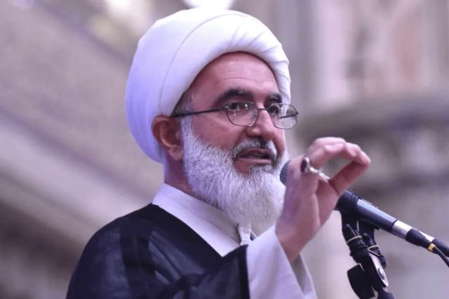 خطیب جمعۀ تهران: نخبگان پیشنهادهای خود درباره بازنگری در دکترین هسته‌ای را ارائه کنند / پیشنهادها و جمع‌بندی‌های حاصل از بررسی‌ها باید به محضر رهبر انقلاب ارائه شود تا مطابق تشخیص و تصمیم ایشان عمل شود