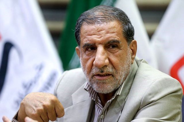 کوثری، نماینده تهران: برخی مامور شده‌اند، فقط دلار بخرند تا قیمت بازار افزایش یابد