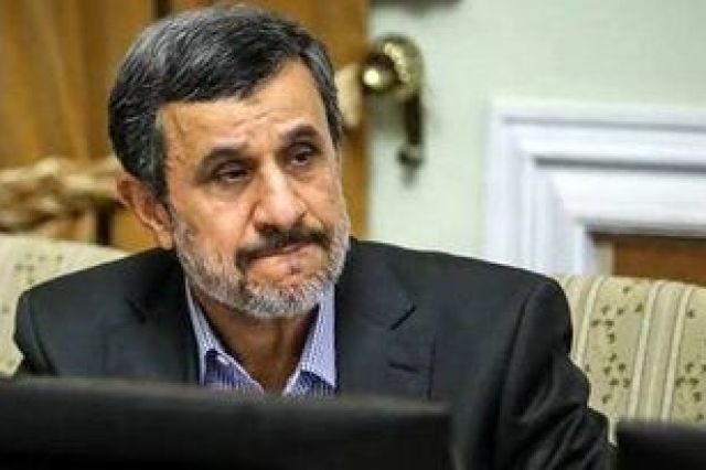 تلاش مشاوران احمدی‌نژاد برای معرفی یک چهره جدید از او / احمدی‌نژاد ایدئولوژی آمریکاستیزی ندارد!/ او مخالف تسخیر سفارت آمریکا بود