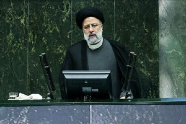 رئیسی: امروز به جای واردکننده واکسن صادر کننده هستیم
