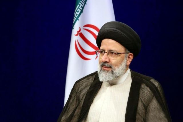 رییسی: واکسن داخلی کرونا برای حمایت از تولیدکنندگان پیش خرید شود