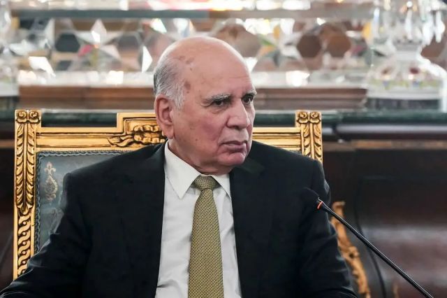 وزیر خارجه عراق: عراق تحت فشار است تا وارد جنگ در منطقه شود/ از زمان آغاز جنگ، نفت صادر نکرده‌ایم