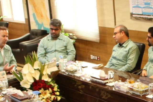 دیدار مدیرعامل فولاد هرمزگان با کارکنان روابط عمومی این شرکت