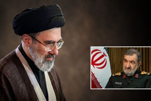 دیدار دبیر شورای عالی امنیت ملی با رهبر معظم انقلاب/تاکید برتحقق شروط ایران برای پایان جنگ