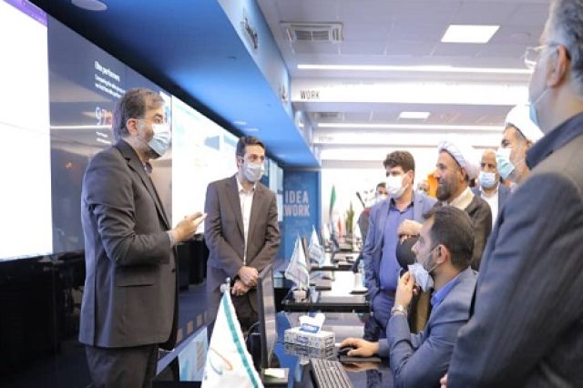 بازدید جمعی از نمایندگان مجلس از مرکز مانیتورینگ پلتفرم‌های دیجیتال همراه اول