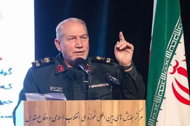 مشاور فرمانده کل قوا: کشور همچنان در شرایط جنگی قرار دارد/ اقتدار ملی تنها توان دفاعی نیست، رضایت مردم و بهبود شرایط اقتصادی هم از ارکان اصلی قدرت است