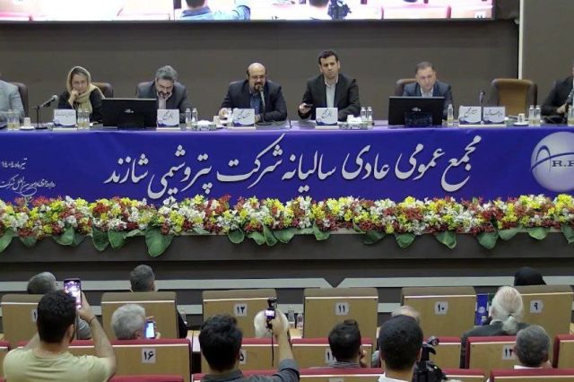 سود «شاراک» آب رفت؛ افزایش ۵۵ درصدی نرخ خوراک، سود تقسیمی سهامداران را نصف کرد