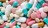 وزیر بهداشت: به هیچ عنوان افزایش قیمت دارو نداریم 