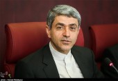  وزیر اقتصاد: رئیس‌جمهور نگفته بانک مرکزی جلوی کاهش ارز را می‌گیرد/افزایش دستمزد ۹۵ کارگران متناسب با تورم