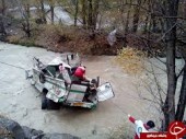 سقوط مینی‌ بوس مسافران نوروزی به دره 