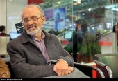 ادیب: پیش‌بینی رشد دلار و کاهش قیمت مسکن در سال ۹۵/ افزایش ارزش سهام در بورس حبابی است 