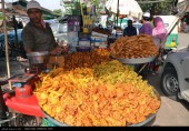 بازار غذاها و شیرینی های ویژه ماه رمضان در هند 