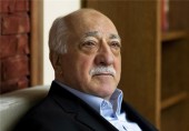 گولن: دموکراسی از طریق دخالت نظامی به دست نمی آید / شاید کودتای اخیر ترکیه ساختگیست!  