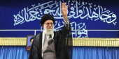مقام معظم رهبری: مذاکره با آمریکا نه تنها فایده ندارد، بلکه ضرر هم دارد / گسترش بی اعتمادی مطلق به آمریکا لازم است 