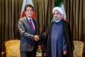 روحانی در دیدار با نخست وزیر ژاپن: ایران از سرمایه گذاری و همکاری مشترک با ژاپن در همه عرصه‌ ها حمایت می‌ کند 