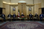روحانی: اجازه نمی‌ دهیم آمریکا  ۲ میلیارد دلار ایران را ببلعد / تذکر شش کشور به آمریکا درباره برجام 