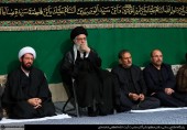 برگزاری مراسم عزاداری شب عاشورای حسینی در محضر رهبر معظم انقلاب  / تصاویر
