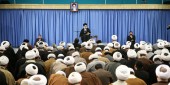 رهبر معظم انقلاب: حادثه بی‌ نظیر ۹ دی نمونه ای از قدرت فکری مردم و از عناصر قدرت نظام بود... 