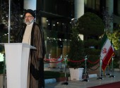 رئیسی: مصمم هستیم که مشکل بیکاری را حل کنیم / بنا داریم دولت را پشت ویترین قرار دهیم 
