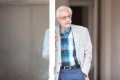 جمشید مشایخی بستری شد