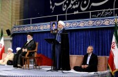 روحانی با بغض در مراسم تنفیذ: خداوندا یاریم کن تا در تحمل سختی‌ ها و ناملایمات صبور باشم  