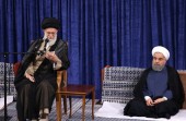 رهبر معظم انقلاب در مراسم تنفیذ حکم ریاست‌ جمهوری: جلسه تنفیذ نماد مردم‌ سالاری است / دولت تعامل گسترده با دنیا داشته باشد 