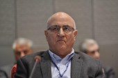 مدیر عامل بانک خاورمیانه: بانک‌ های ایران نیاز به، به روز رسانی دارند / وام‌ های بد زیادی پرداخت شد 
