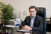 مدیر عامل بانک ملت: فروش سهام بانک در بیمه آسیا اولویت کاری ماست / املاک و دارایی های مازاد هم ایضا 