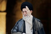رهبر معظم انقلاب: اقتصاد مقاومتی به معنای محصور شدن در داخل نیست / ارتباط با دنیا در اقتصاد مقاومتی وجود دارد، اما... 