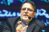 نگاه سیف به وضعیت بازار ارز: برخی که به شکل غیر مجاز ارز می فروختند، اخلال ایجاد کرده بودند / نیروی انتظامی عملیاتی انجام داد و تمام 