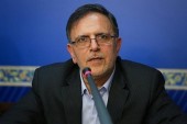 سیف: نرخ سود دوباره ١۵ درصد می شود/ مردم از پیش فروش سکه استقبال نکردند/ ۱۰۱ هزار میلیارد اوراق ریالی فروش رفت
