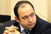 یک کارشناس اقتصادی: از لحاظ اقتصادی شاهد آخر سال تلخی بودیم / وقتی مردم را از بانک‌ ها با کاهش سود اخراج می‌ کنیم، باید راهکار هم بدهیم 