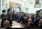 رهبر انقلاب در دیدار برخی از کارگزاران نظام : ما در جمهوری اسلامی احتیاج داریم به تعمیرقلب خودمان